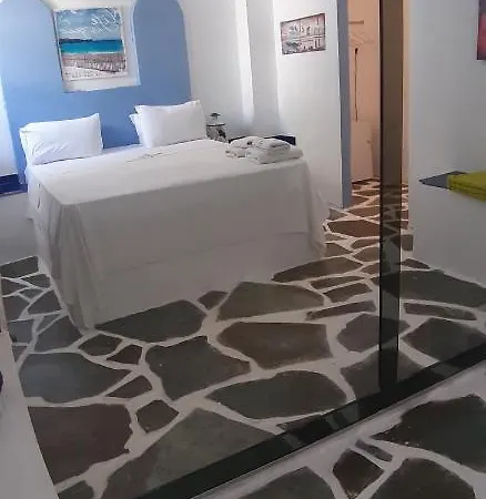 Nautilus Suites *