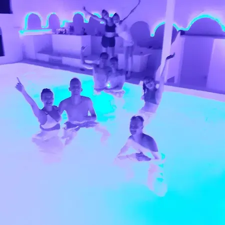 Nautilus Suites *