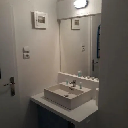 Nautilus Suites * Αίγινα