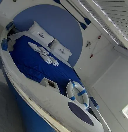Nautilus Suites Aparthotel *